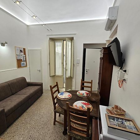 Grey House Apartments Catania Bagian luar foto