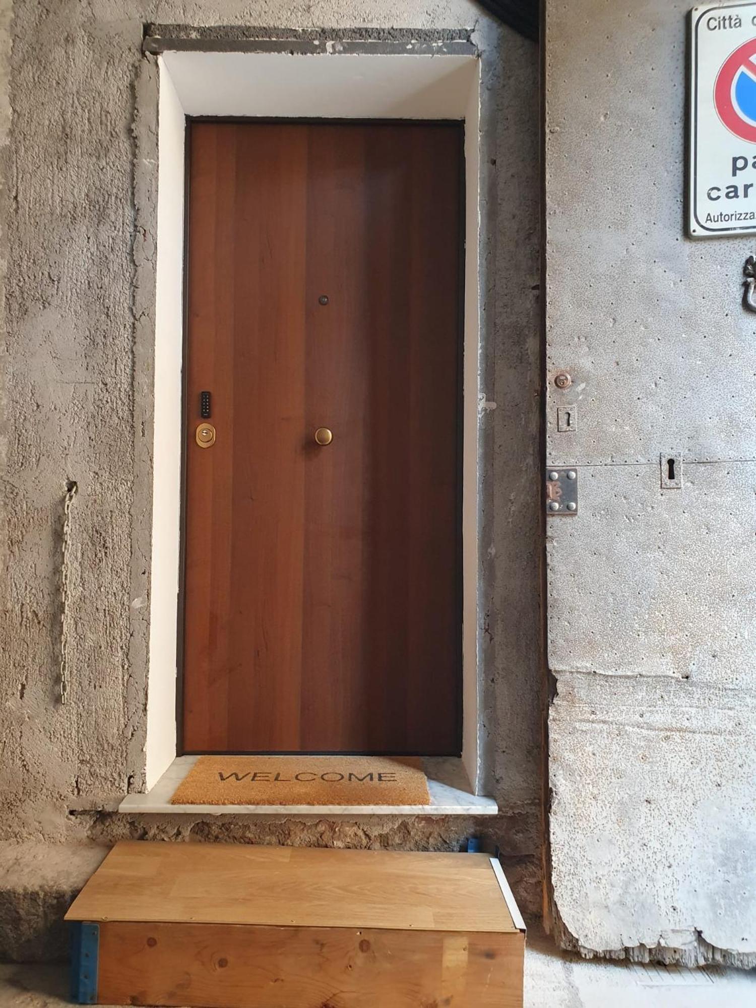 Grey House Apartments Catania Bagian luar foto
