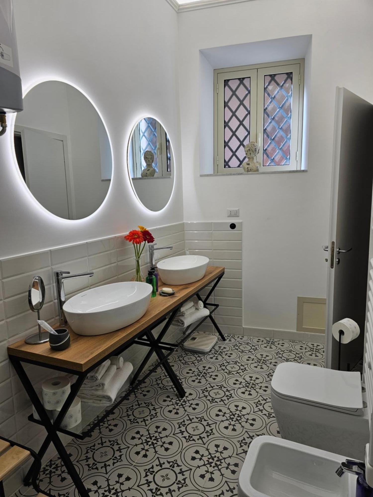 Grey House Apartments Catania Bagian luar foto