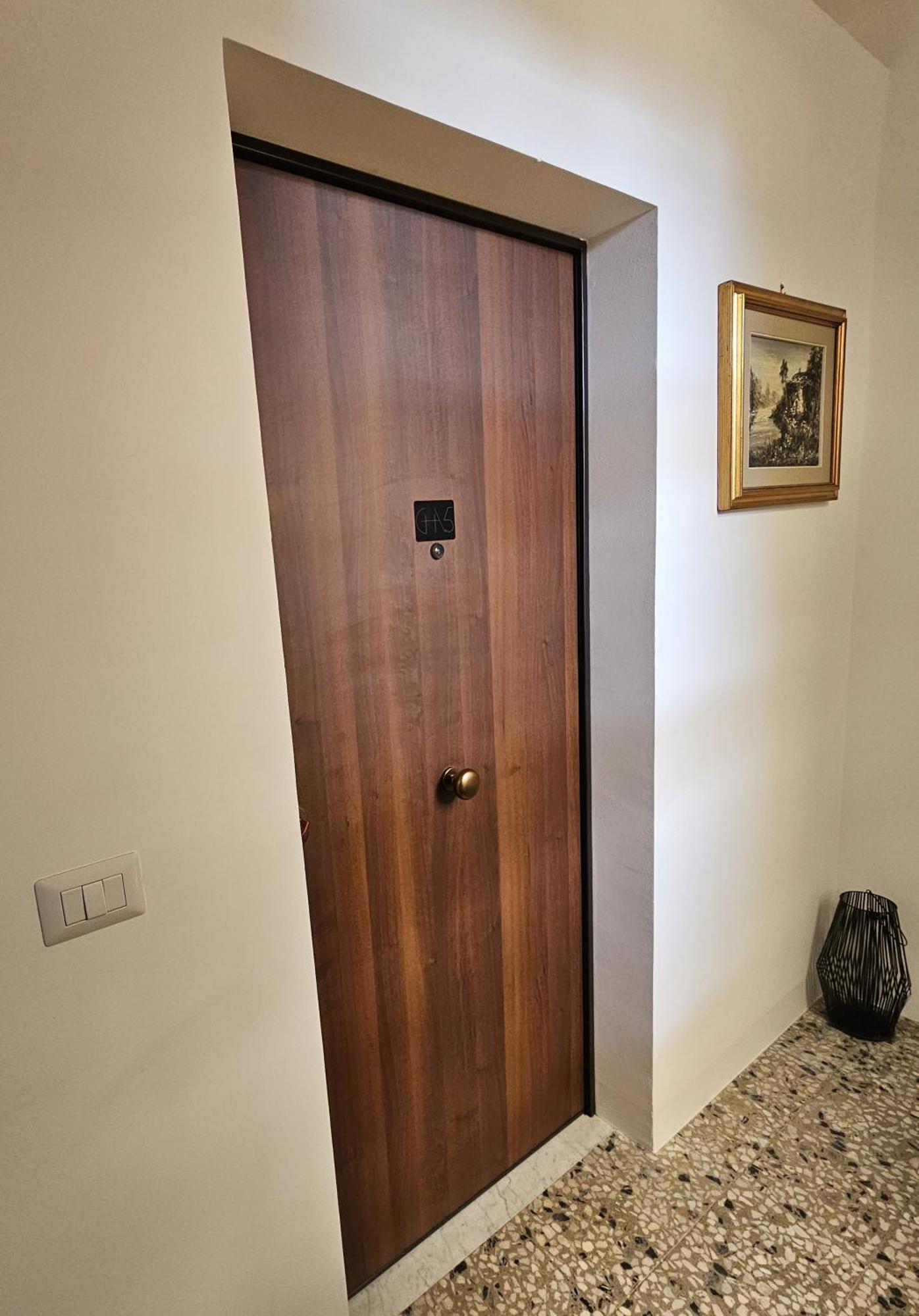 Grey House Apartments Catania Bagian luar foto