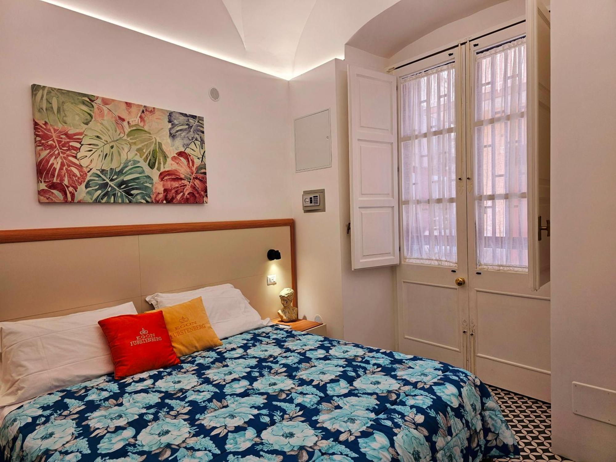 Grey House Apartments Catania Bagian luar foto